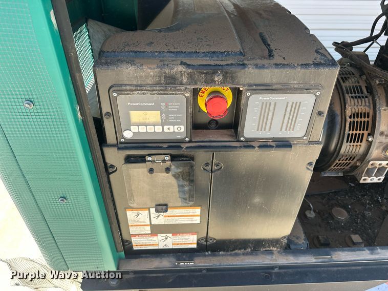 image for item EJ8673 2015 Cummins C25 D6 generator