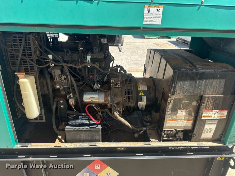 image for item EJ8673 2015 Cummins C25 D6 generator