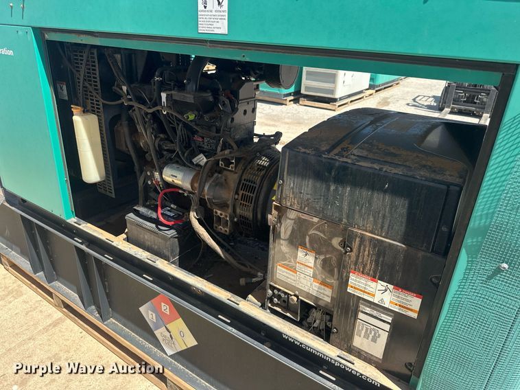 image for item EJ8673 2015 Cummins C25 D6 generator