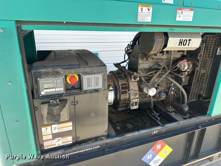 image for item EJ8673 2015 Cummins C25 D6 generator
