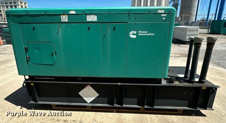 image for item EJ8674 2015 Cummins C25 D6 generator
