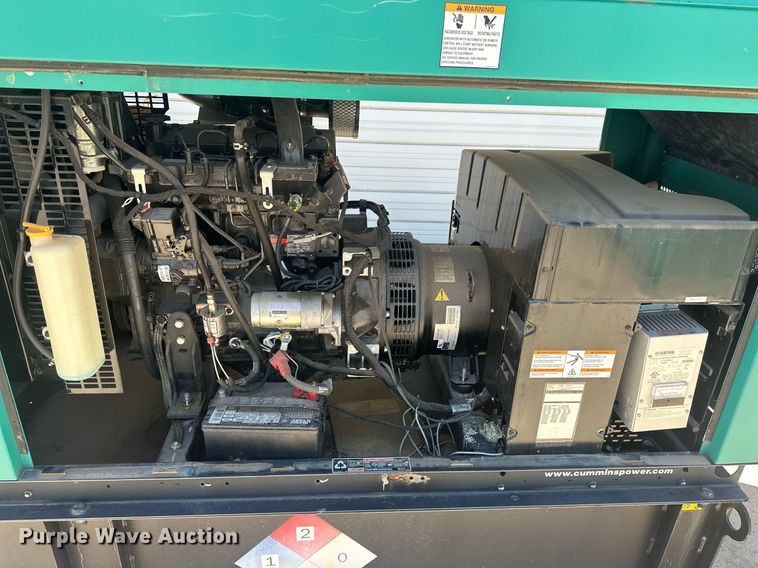 image for item EJ8674 2015 Cummins C25 D6 generator