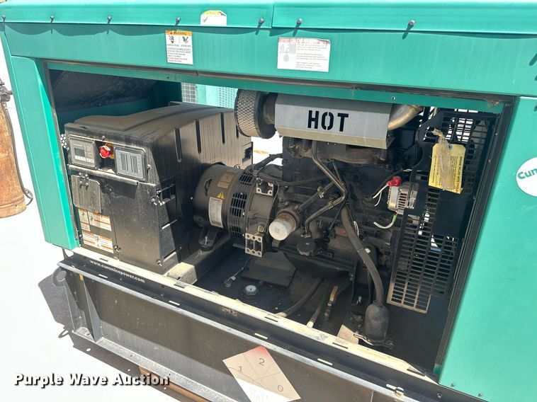 image for item EJ8674 2015 Cummins C25 D6 generator