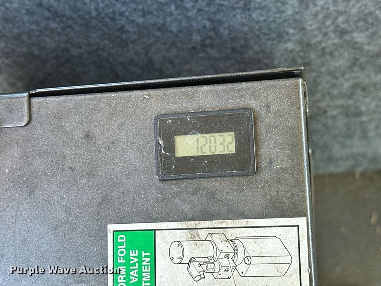 image for item EJ8682 2014 Glaval E450 shuttle bus