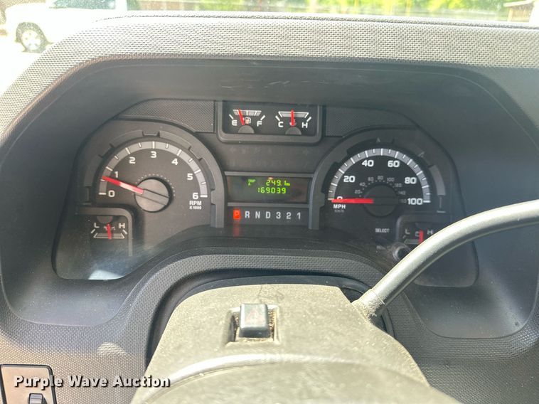 image for item EJ8682 2014 Glaval E450 shuttle bus