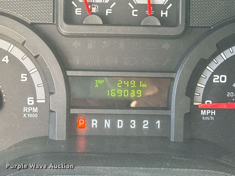 image for item EJ8682 2014 Glaval E450 shuttle bus