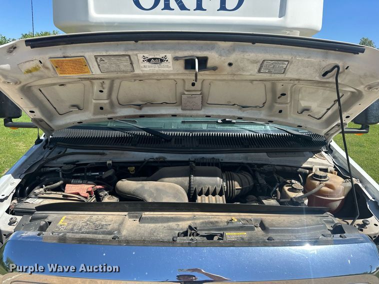 image for item EJ8682 2014 Glaval E450 shuttle bus