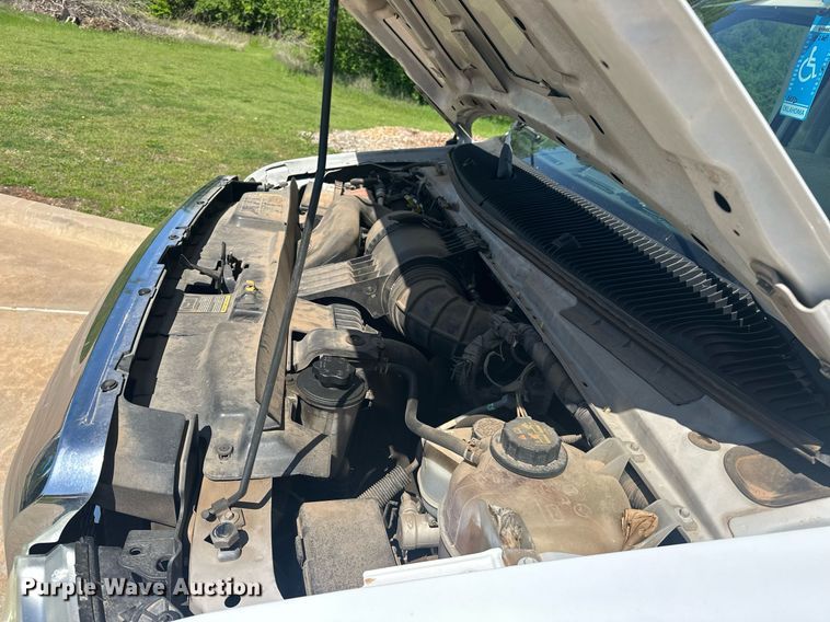 image for item EJ8682 2014 Glaval E450 shuttle bus