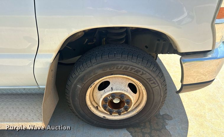 image for item EJ8682 2014 Glaval E450 shuttle bus