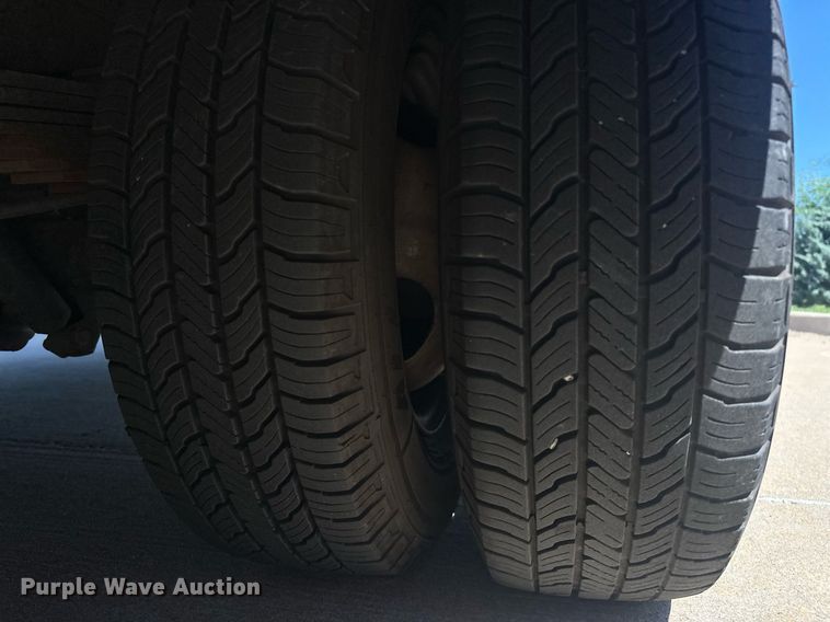 image for item EJ8682 2014 Glaval E450 shuttle bus