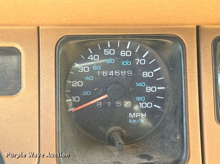 image for item EJ8683 1995 Jeep Wrangler SUV