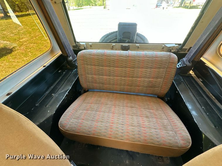 image for item EJ8683 1995 Jeep Wrangler SUV