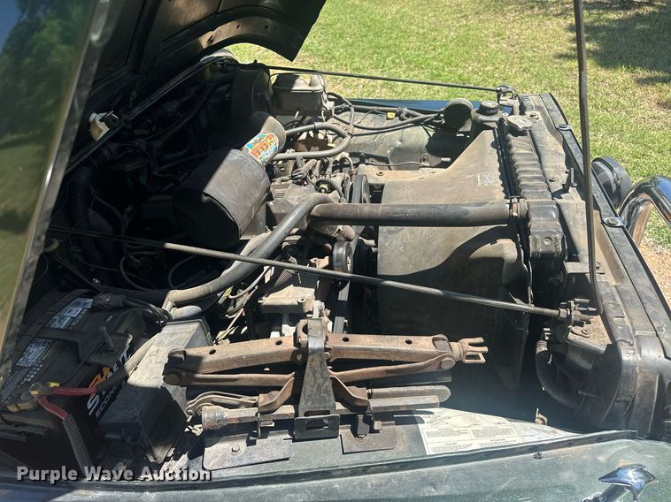 image for item EJ8683 1995 Jeep Wrangler SUV