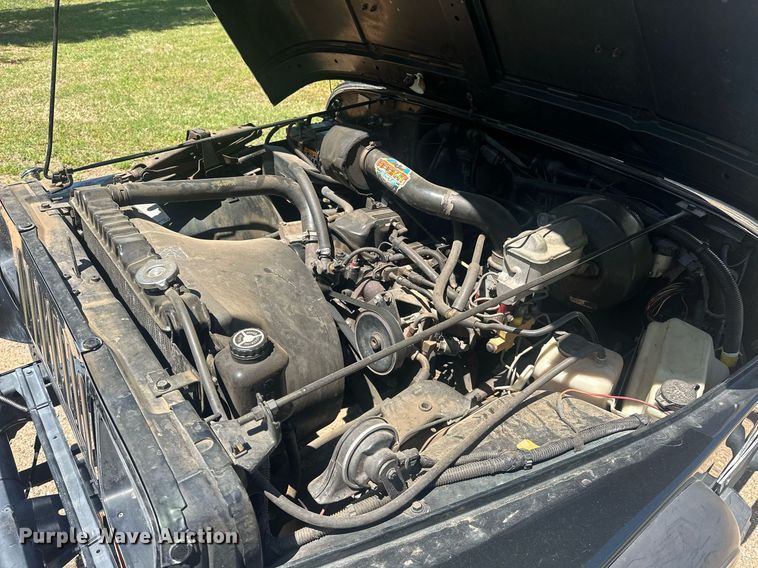 image for item EJ8683 1995 Jeep Wrangler SUV