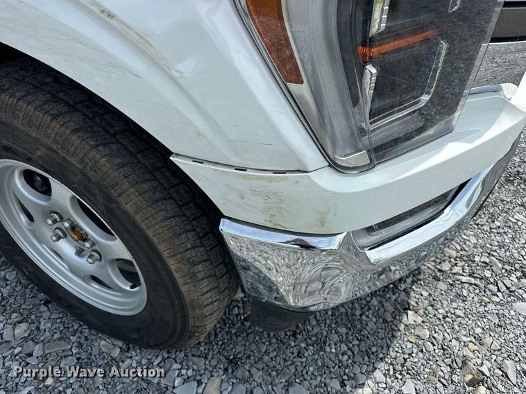 image for item EJ8686 2023 Ford F150 SuperCrew King Ranch pickup truck