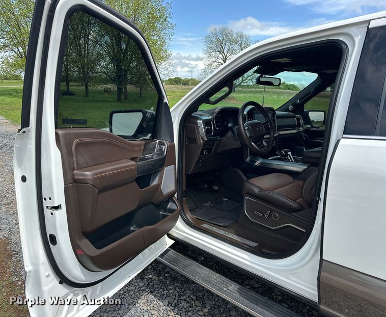 image for item EJ8686 2023 Ford F150 SuperCrew King Ranch pickup truck