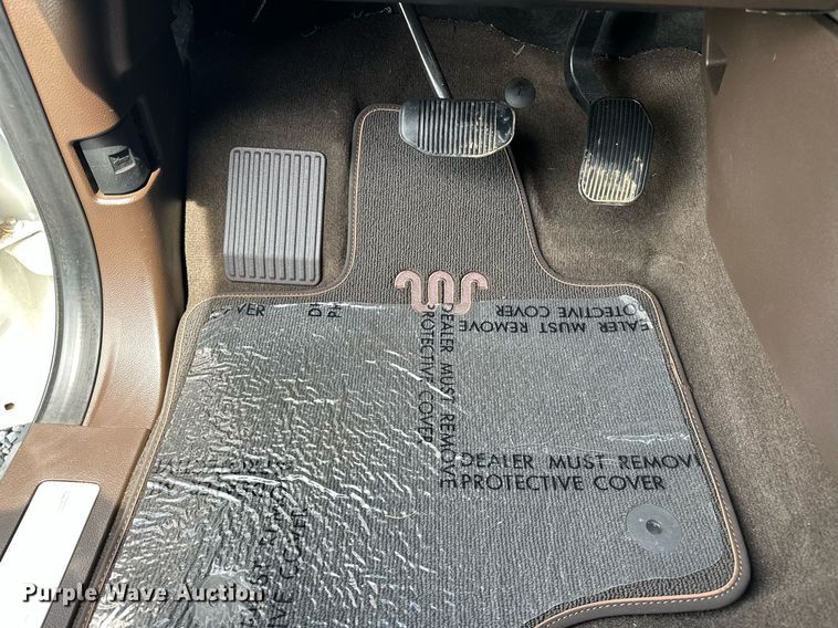 image for item EJ8686 2023 Ford F150 SuperCrew King Ranch pickup truck