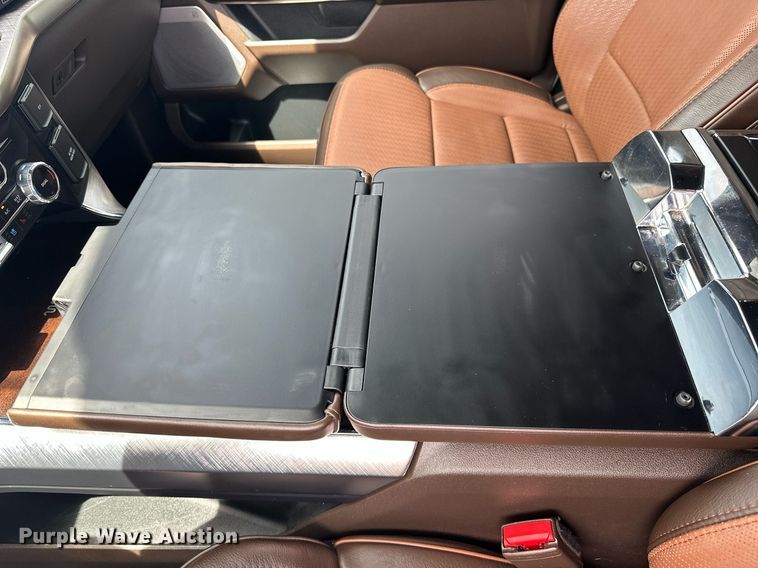 image for item EJ8686 2023 Ford F150 SuperCrew King Ranch pickup truck