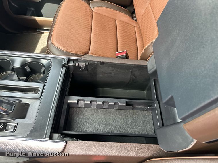 image for item EJ8686 2023 Ford F150 SuperCrew King Ranch pickup truck