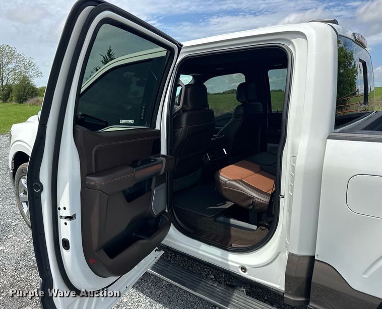 image for item EJ8686 2023 Ford F150 SuperCrew King Ranch pickup truck