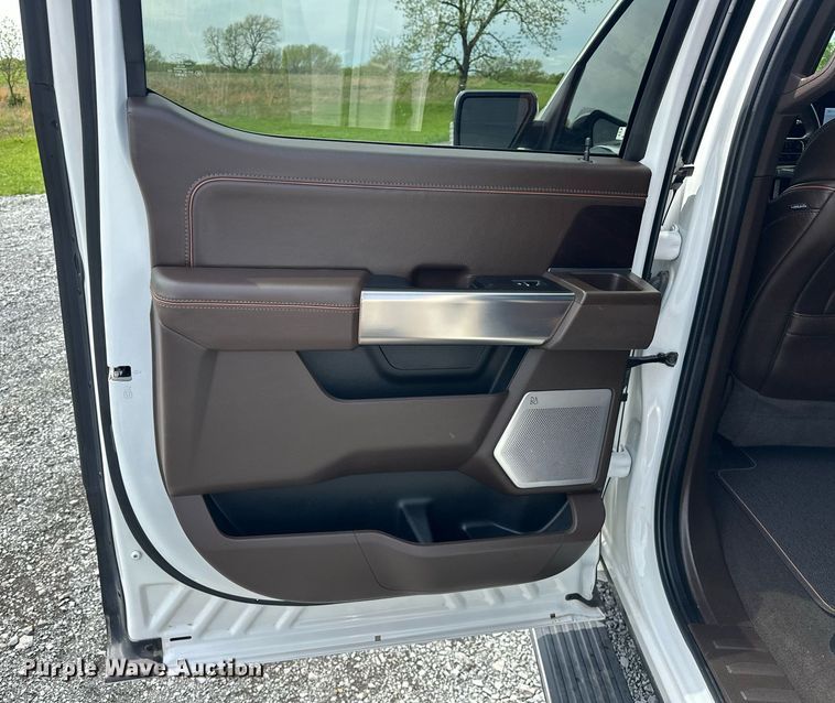 image for item EJ8686 2023 Ford F150 SuperCrew King Ranch pickup truck