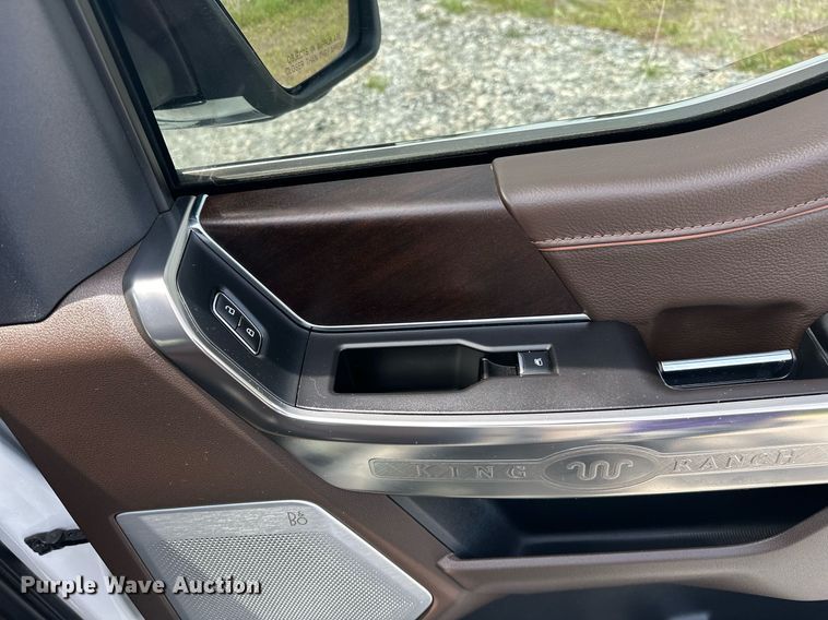 image for item EJ8686 2023 Ford F150 SuperCrew King Ranch pickup truck