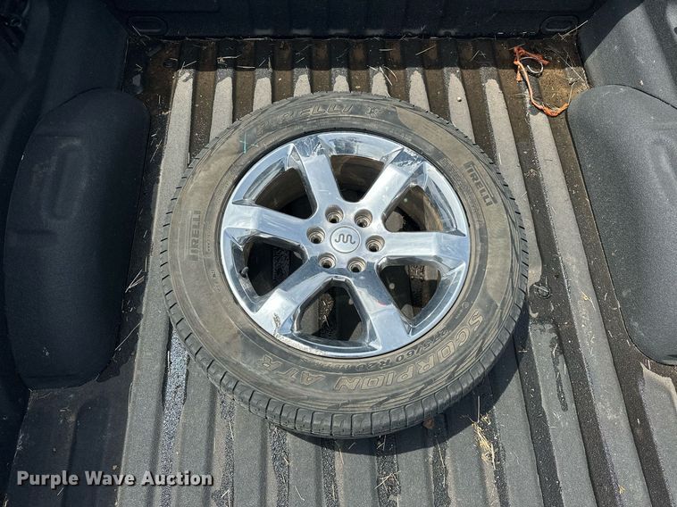 image for item EJ8686 2023 Ford F150 SuperCrew King Ranch pickup truck