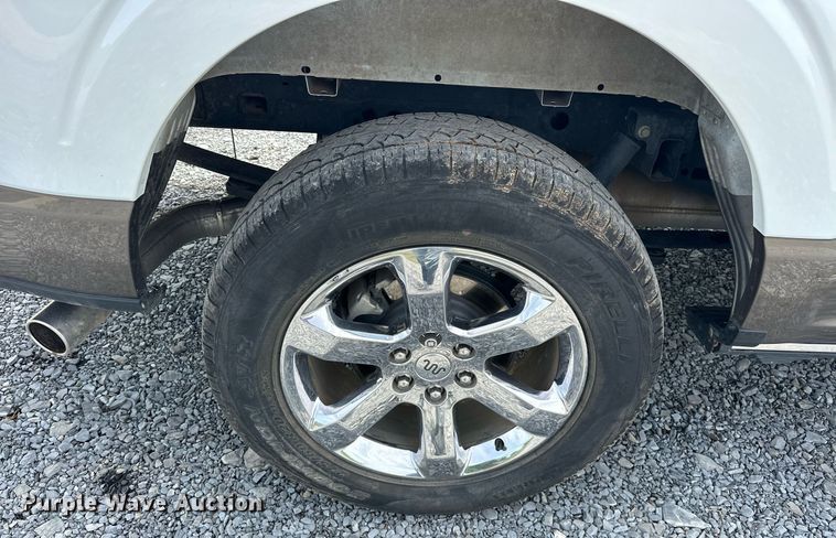 image for item EJ8686 2023 Ford F150 SuperCrew King Ranch pickup truck