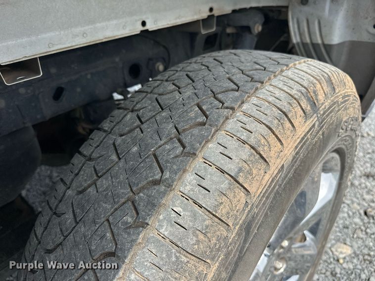 image for item EJ8686 2023 Ford F150 SuperCrew King Ranch pickup truck