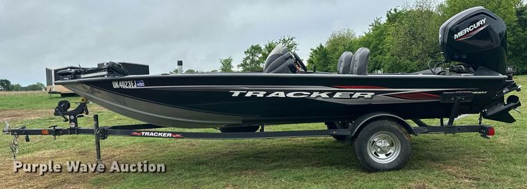 image for item EJ8688 2023 Tracker Pro Team 175 boat
