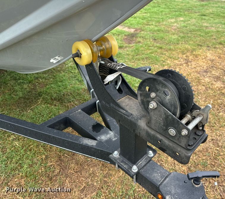 image for item EJ8688 2023 Tracker Pro Team 175 boat