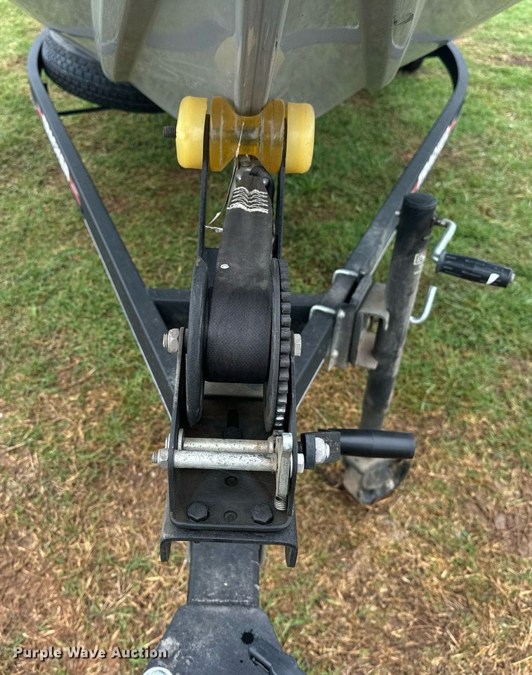 image for item EJ8688 2023 Tracker Pro Team 175 boat