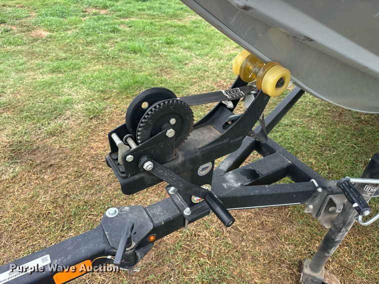 image for item EJ8688 2023 Tracker Pro Team 175 boat