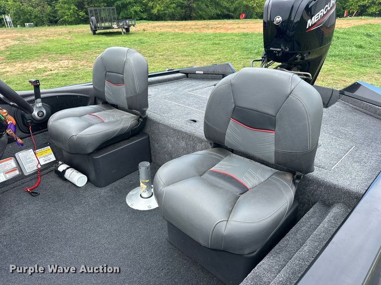 image for item EJ8688 2023 Tracker Pro Team 175 boat