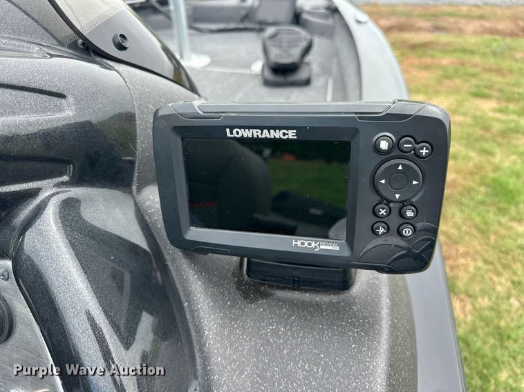 image for item EJ8688 2023 Tracker Pro Team 175 boat