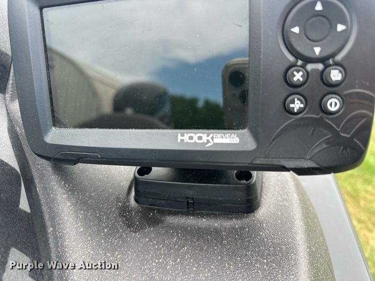 image for item EJ8688 2023 Tracker Pro Team 175 boat