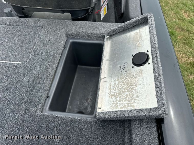 image for item EJ8688 2023 Tracker Pro Team 175 boat