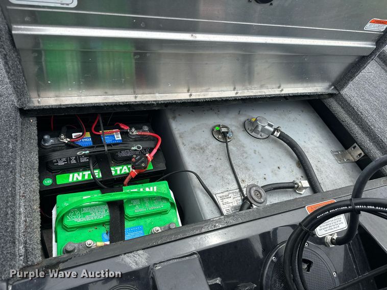 image for item EJ8688 2023 Tracker Pro Team 175 boat