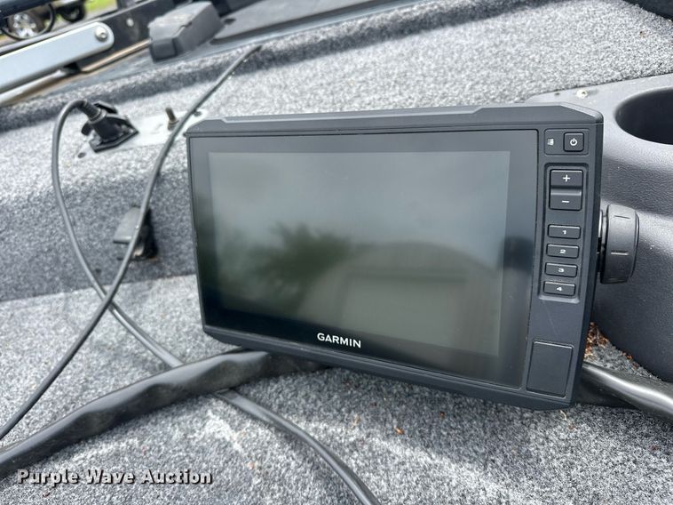 image for item EJ8688 2023 Tracker Pro Team 175 boat