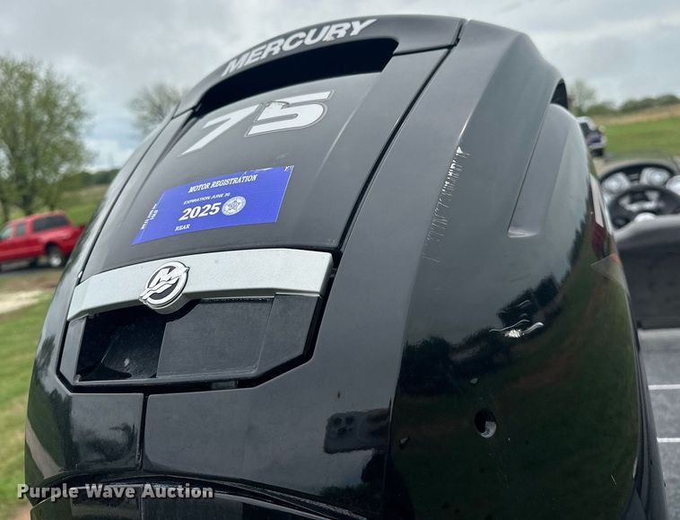 image for item EJ8688 2023 Tracker Pro Team 175 boat