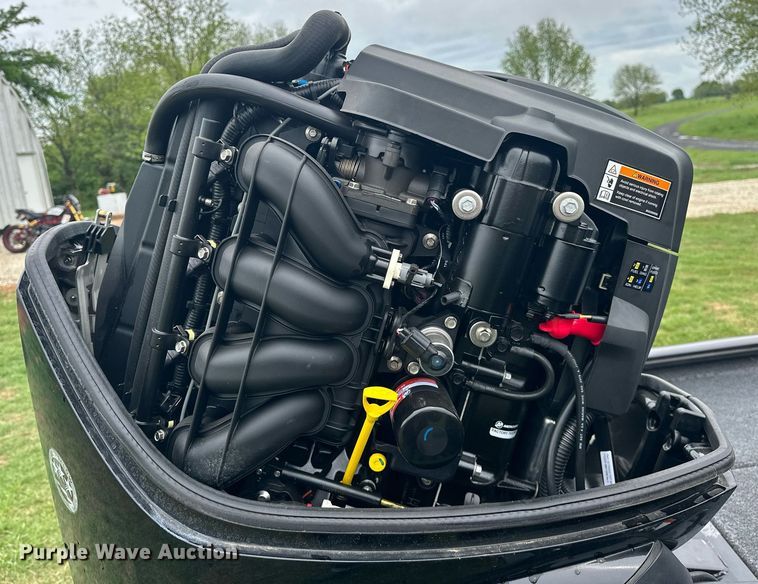 image for item EJ8688 2023 Tracker Pro Team 175 boat