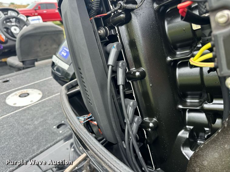 image for item EJ8688 2023 Tracker Pro Team 175 boat