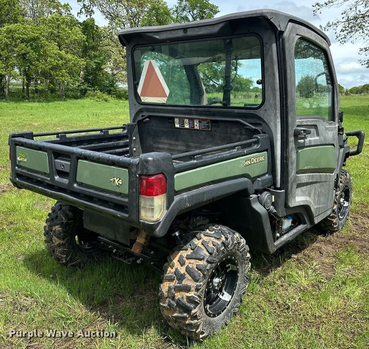 image for item EJ8689 2020 John Deere XUV835R Gator utility vehicle