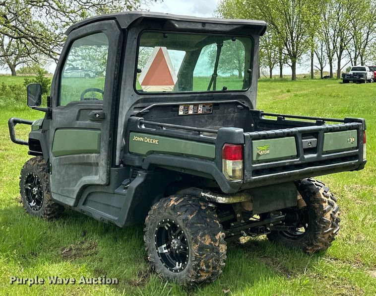 image for item EJ8689 2020 John Deere XUV835R Gator utility vehicle