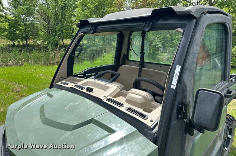 image for item EJ8689 2020 John Deere XUV835R Gator utility vehicle