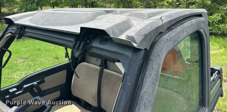 image for item EJ8689 2020 John Deere XUV835R Gator utility vehicle