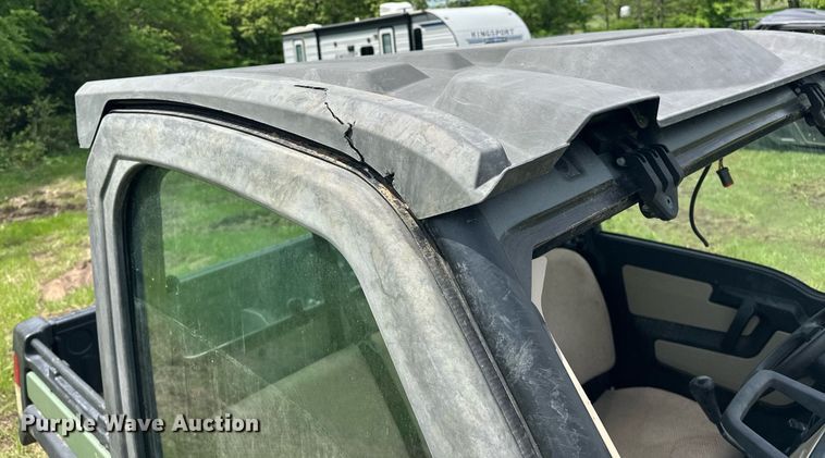 image for item EJ8689 2020 John Deere XUV835R Gator utility vehicle