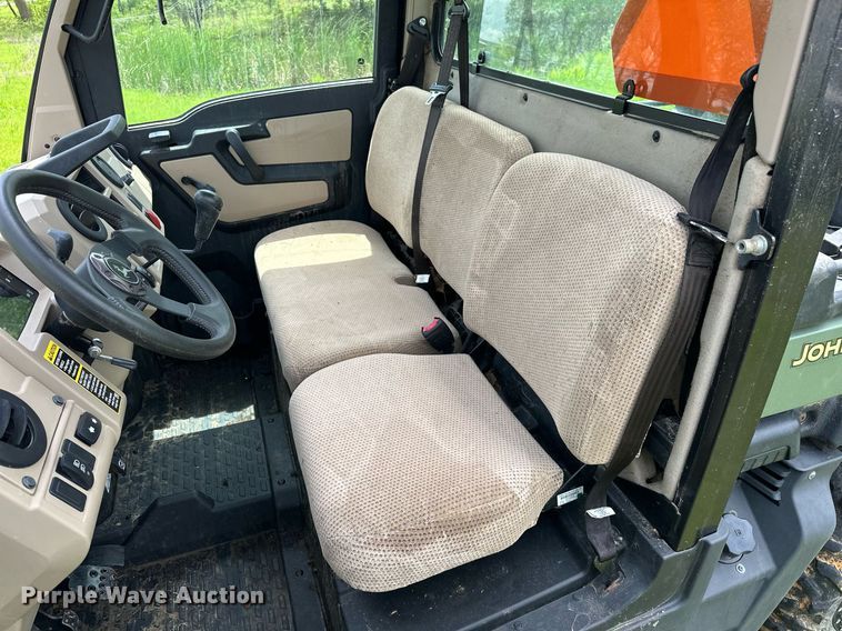 image for item EJ8689 2020 John Deere XUV835R Gator utility vehicle