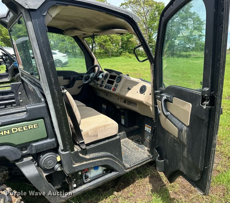 image for item EJ8689 2020 John Deere XUV835R Gator utility vehicle