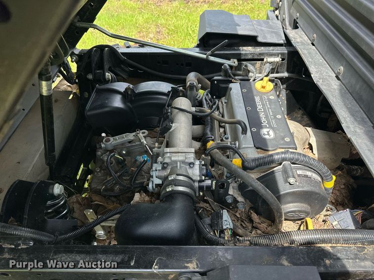 image for item EJ8689 2020 John Deere XUV835R Gator utility vehicle